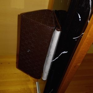 GUCCI Sunglasses Holder